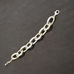 Metal link bracelet